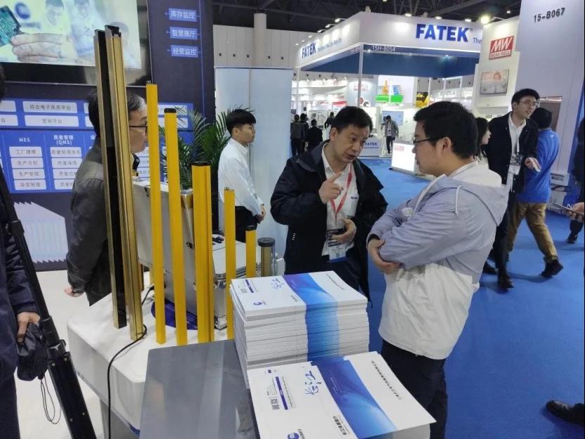 长江传感携搭载RS485通讯功能的光纤传感器和光幕传感器亮相成都工博会，助力制造企业数字化转型10