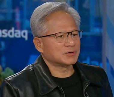 黄仁勋:中美AI竞赛的5个关键点