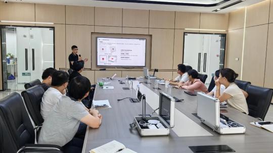精华隆的智慧解决方案：以无限智慧，革新感知纪元！