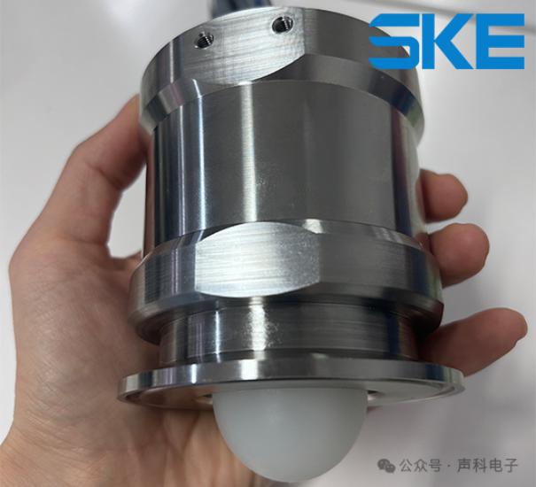 全新上线! | 声科电子卫生卡盘型80Ghz雷达液位计SK-R800WS系列传感器。1