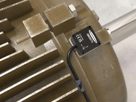 工业电机三轴VS两轴振动及温度监测对比分析