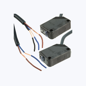 E3Z-LR81 2M